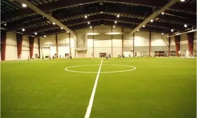 球場供暖，冰島這才叫全民足球！